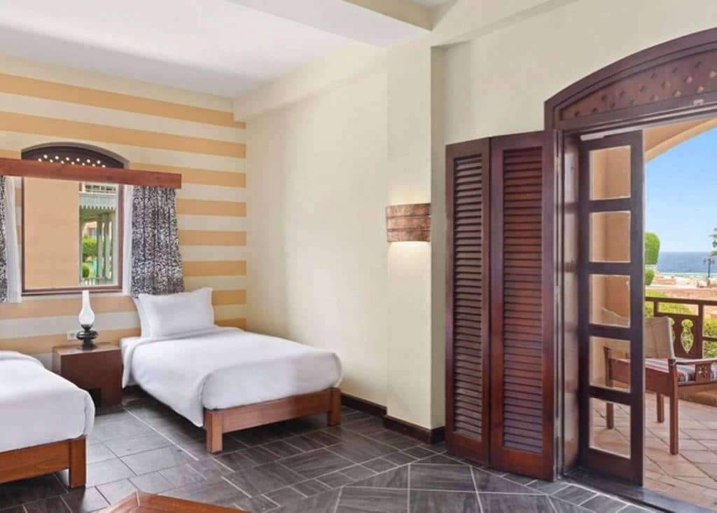 rooms-premium-beach-view