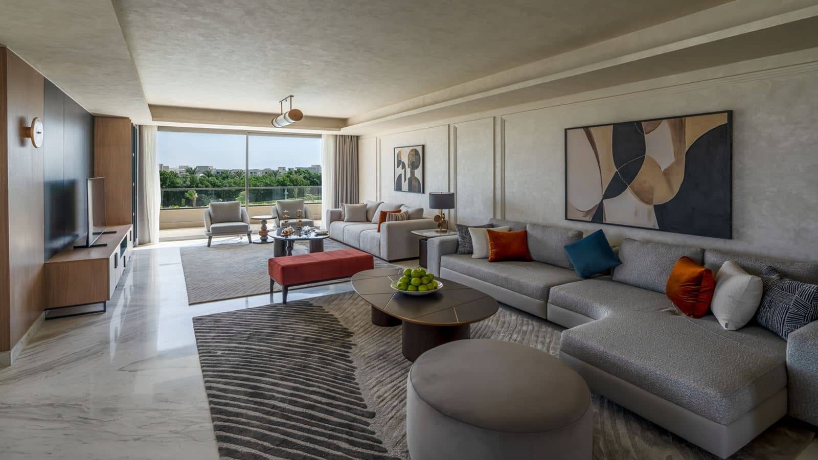 rooms-twobedroom-skyline-suite-with-infinity-pool