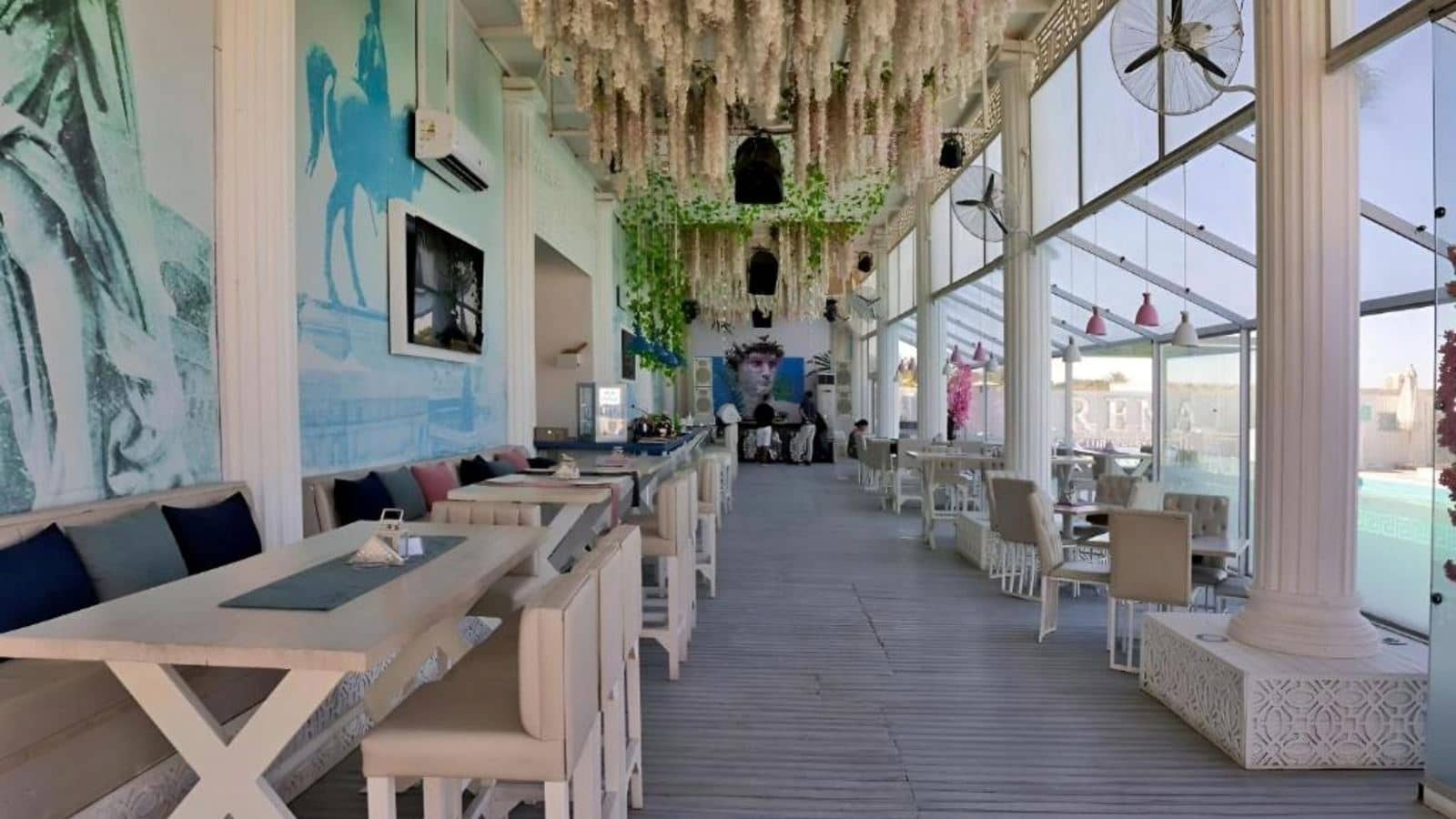 bars-arena-beach-bar