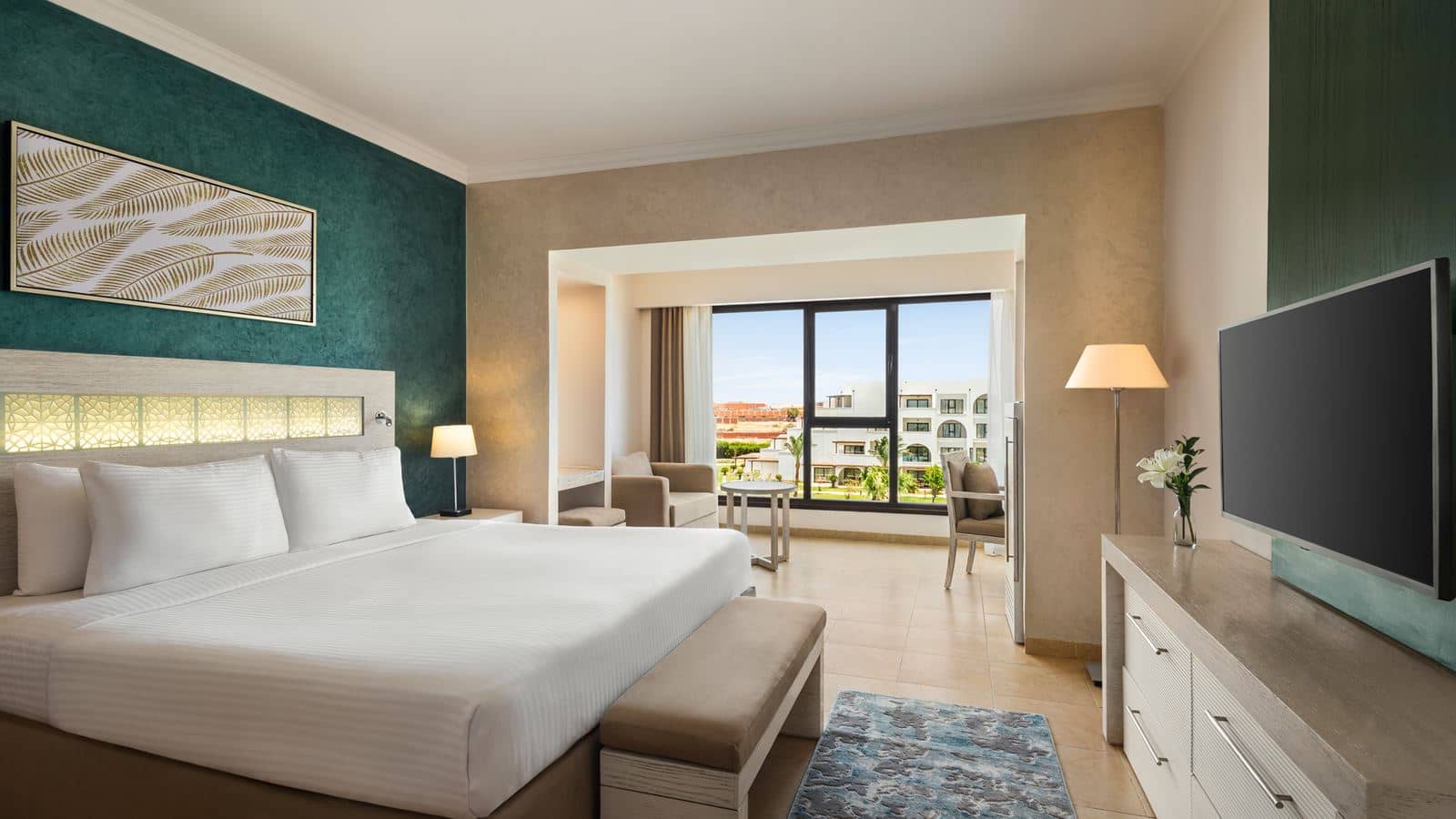 rooms-deluxe-pool-or-lagoon