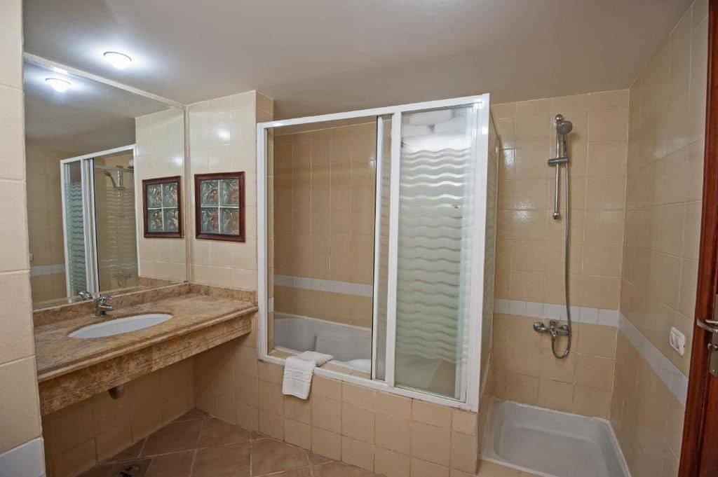 rooms-standard-room