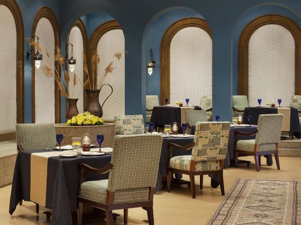 restaurants-restaurants