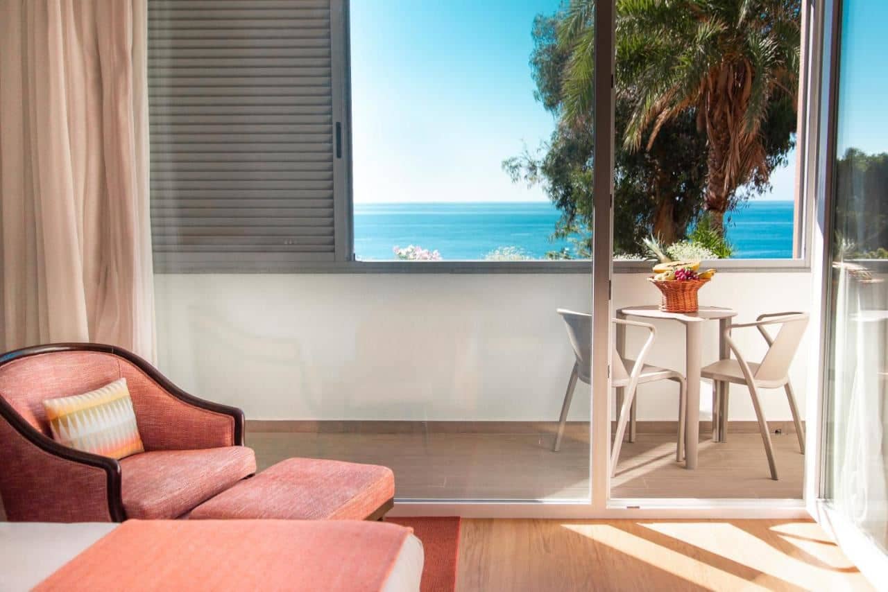 rooms-superior-sea-view
