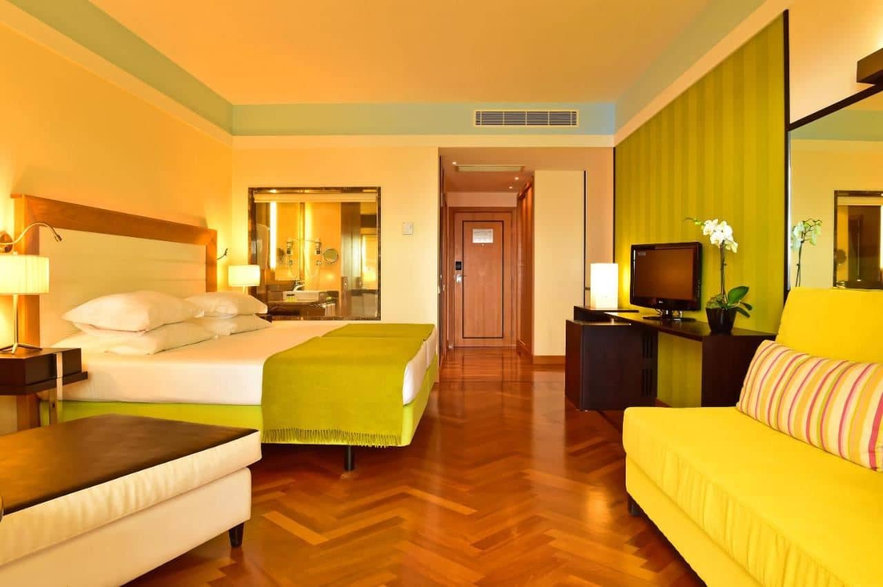 rooms-suite-sea-side-view