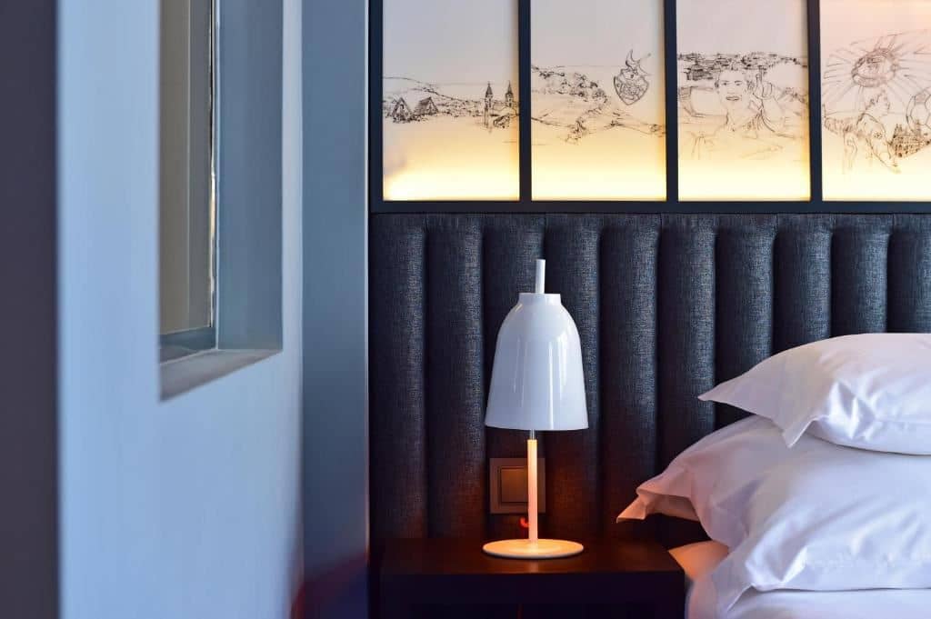rooms-cr-twin-room