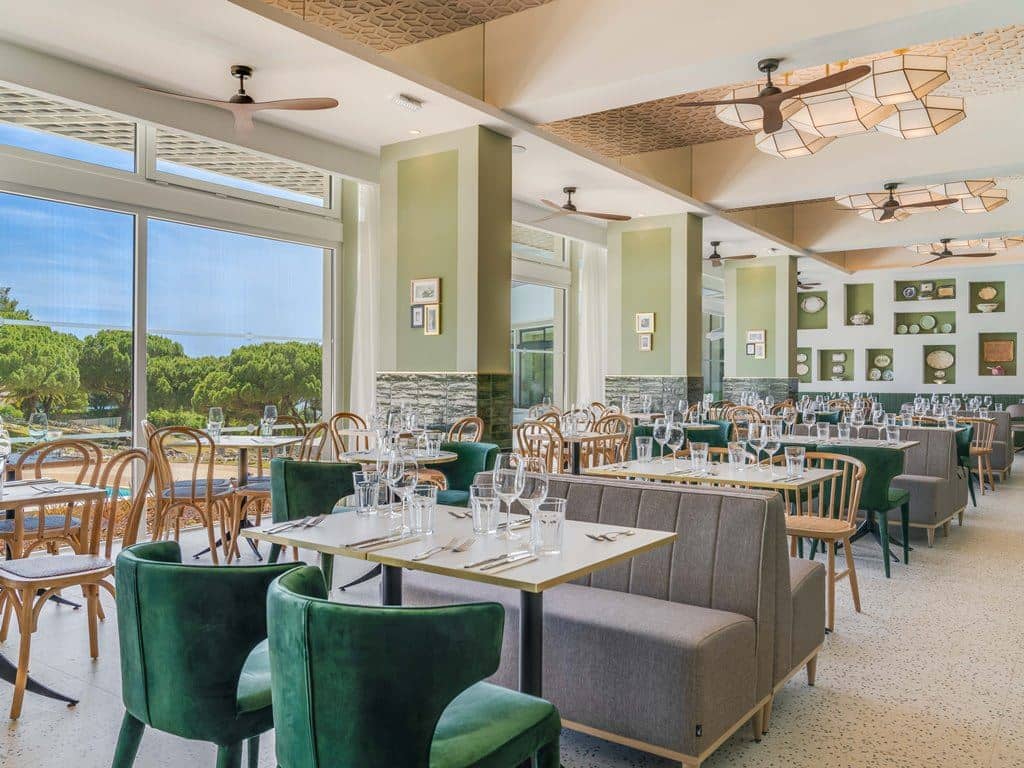 restaurants-restaurants