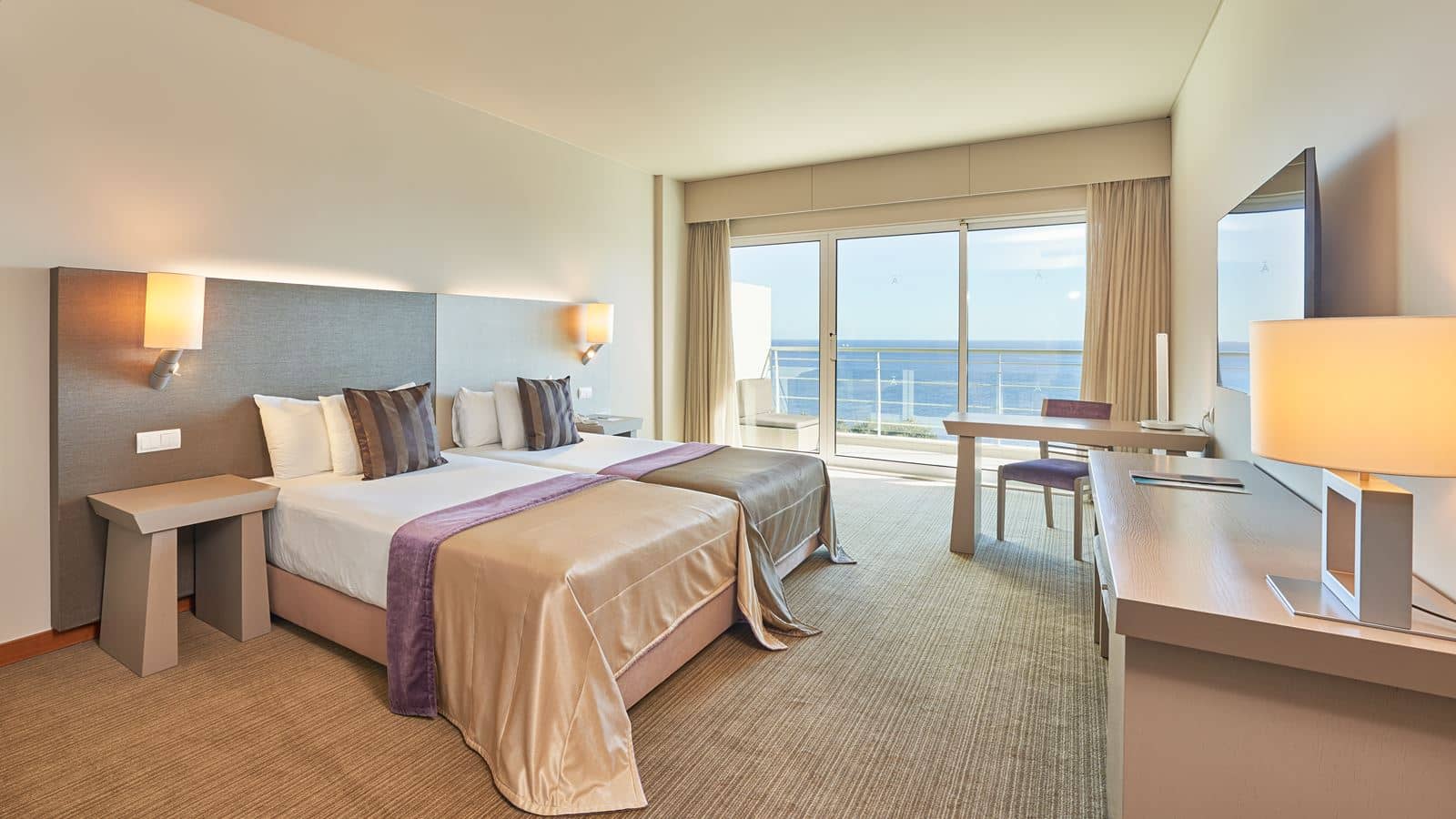 rooms-premium-suite-sea-view-with-full-equipped-kitchen