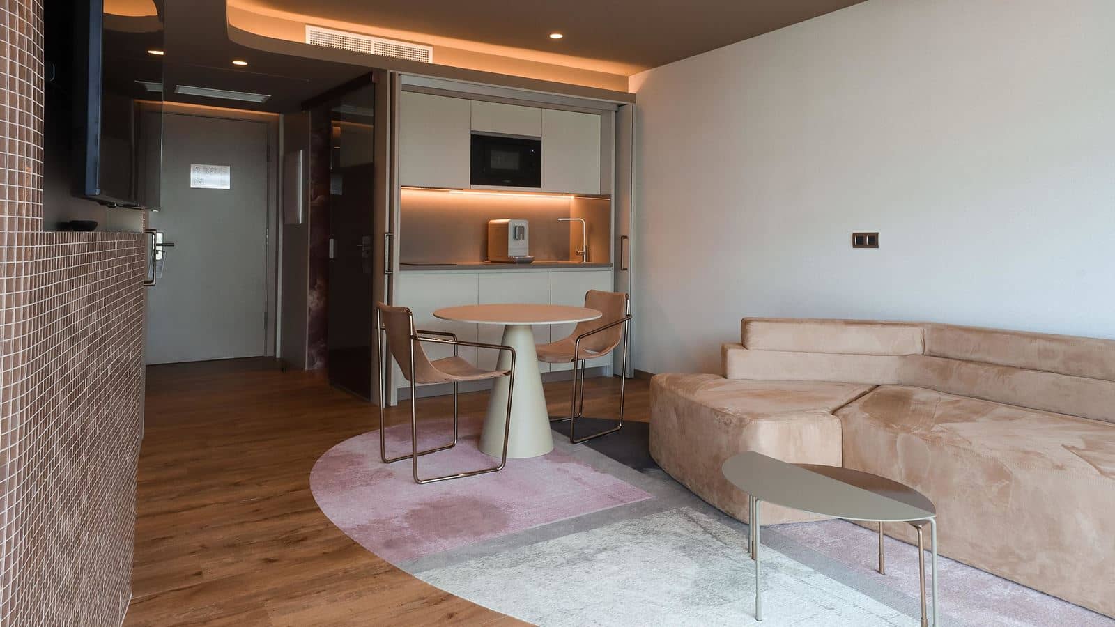 rooms-deluxe-junior-suite-with-balcony-or-terrace