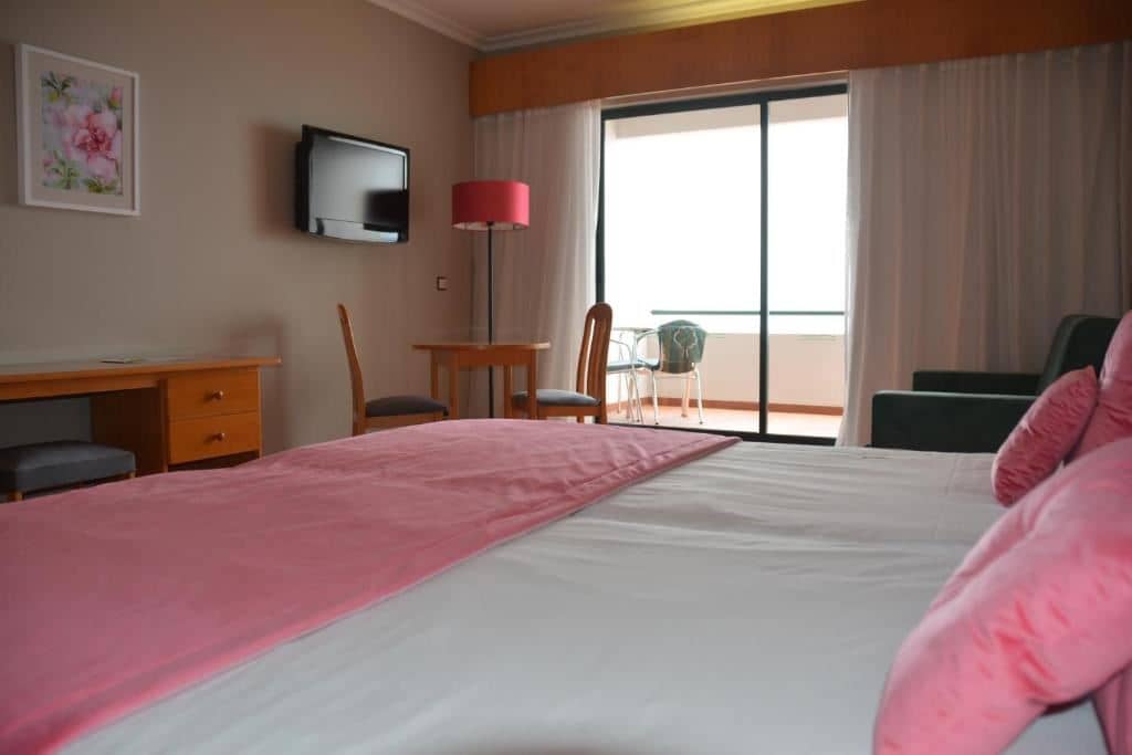 rooms-2v--2-bedrooms-apartment-with-sea-view
