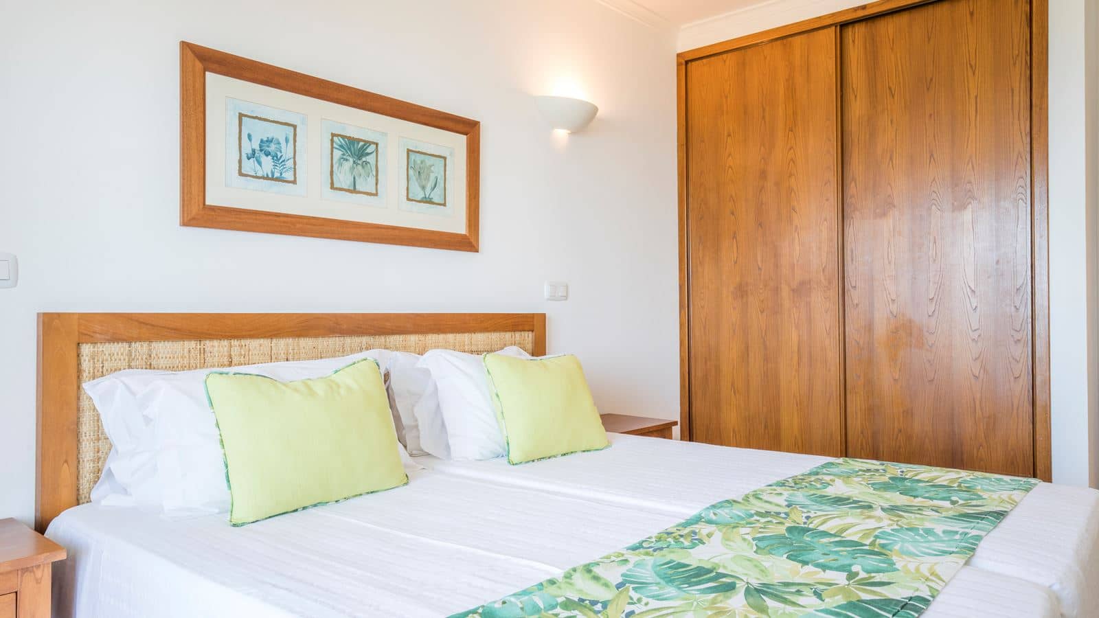rooms-a1--1-bedroom-apartment