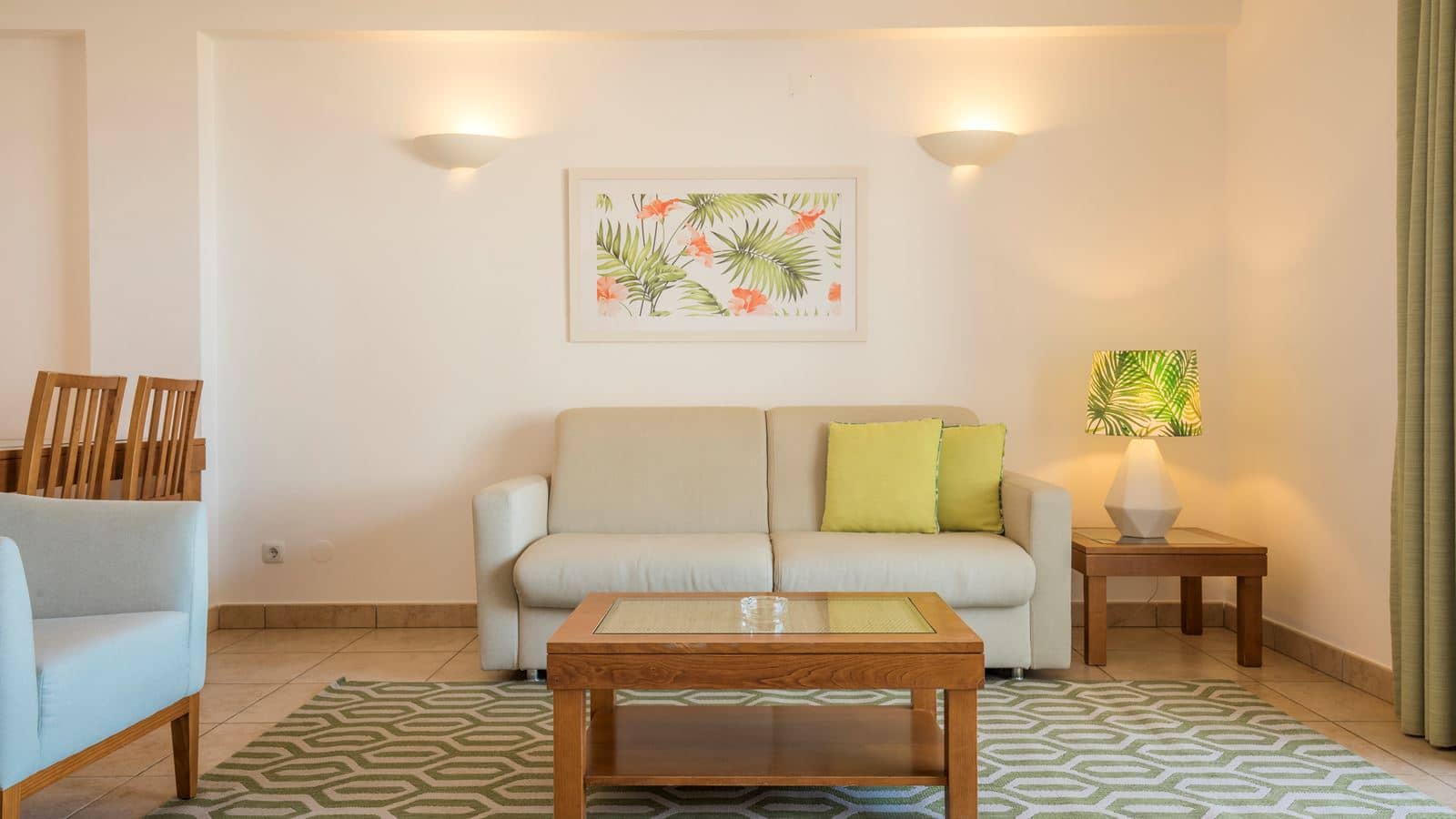 rooms-1l--1bedroom-apartment-side-sea-view