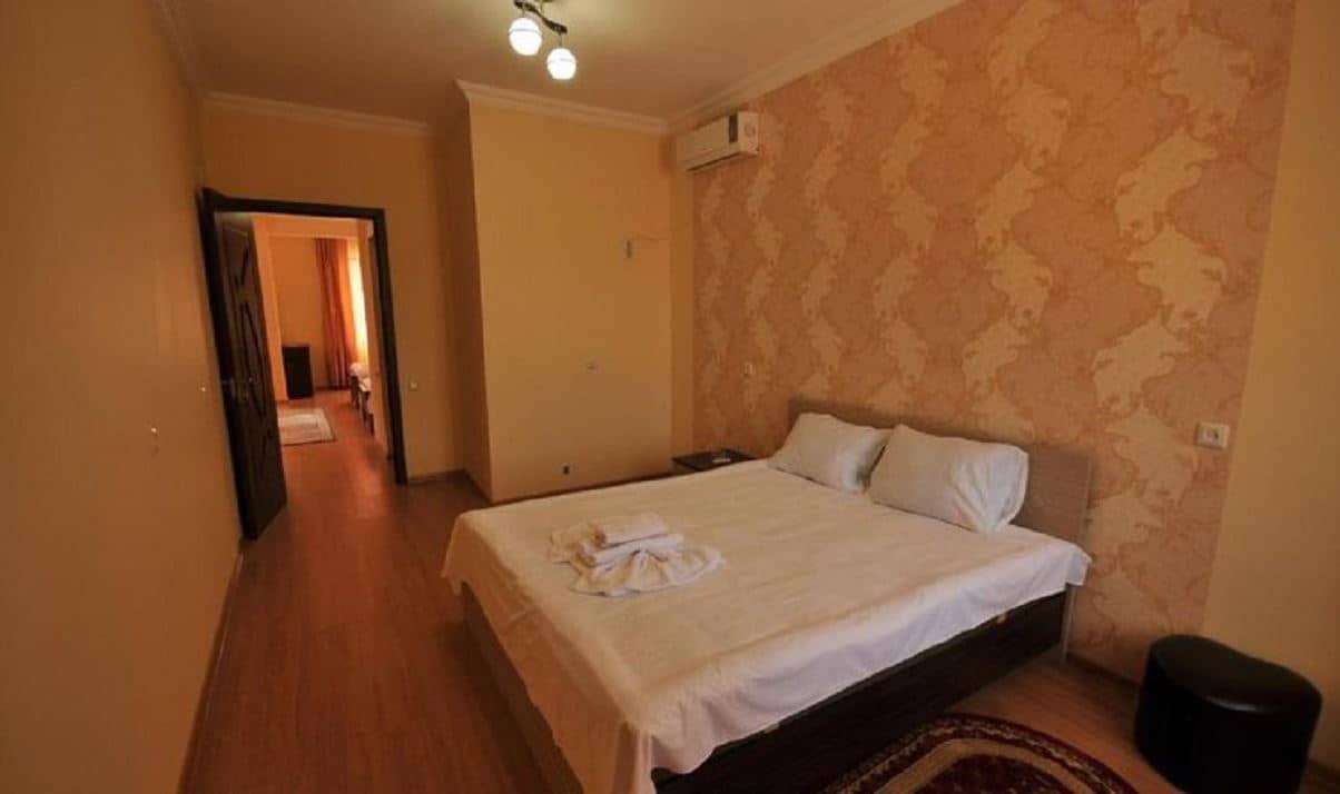 rooms-apartments