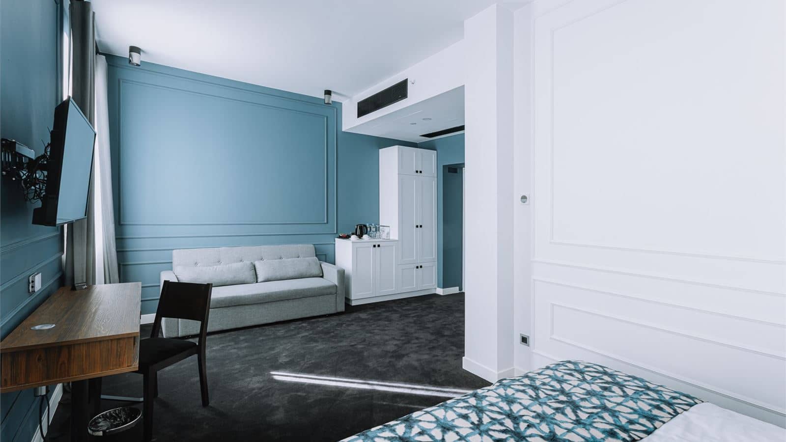 rooms-trpl-room