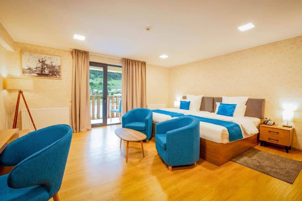 rooms-twin-room