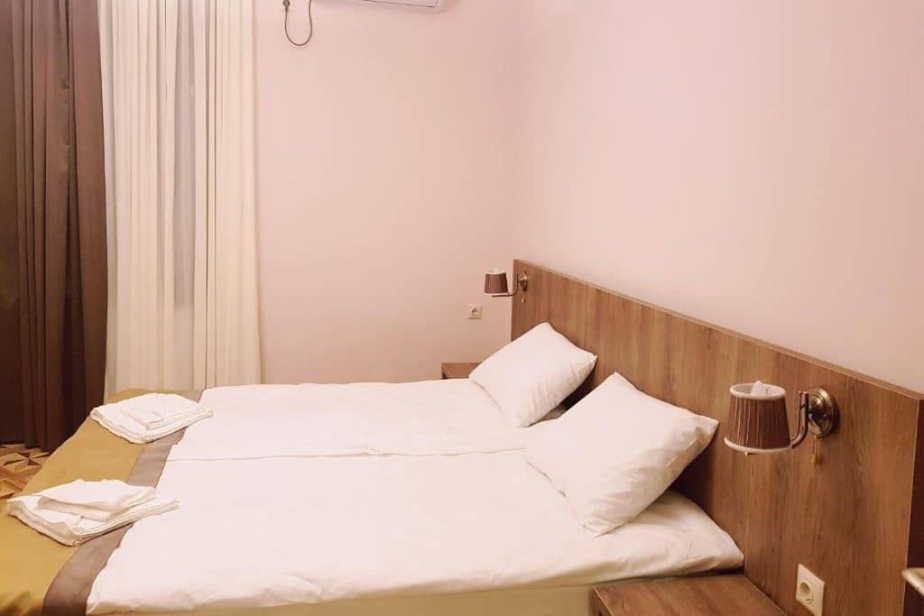 rooms-family-room