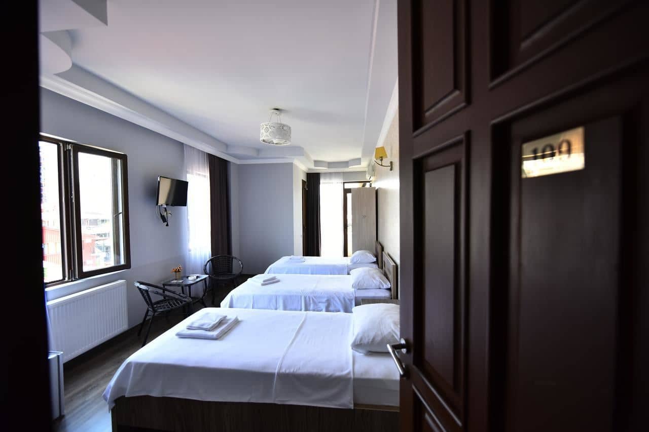 rooms-standart-trpl-with-balcony