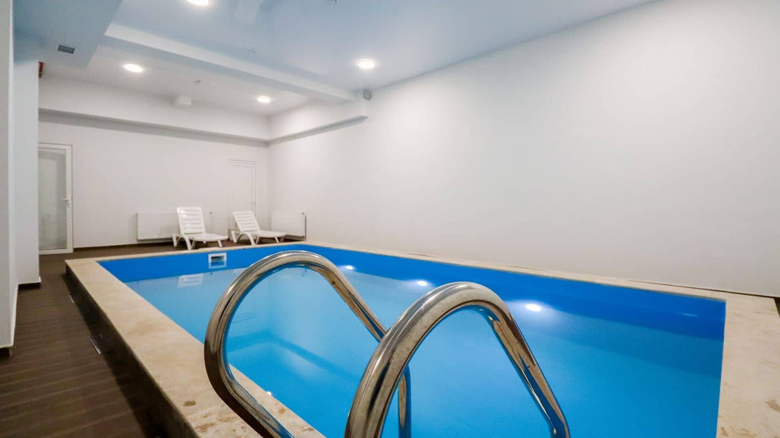 pools-indoor-pool