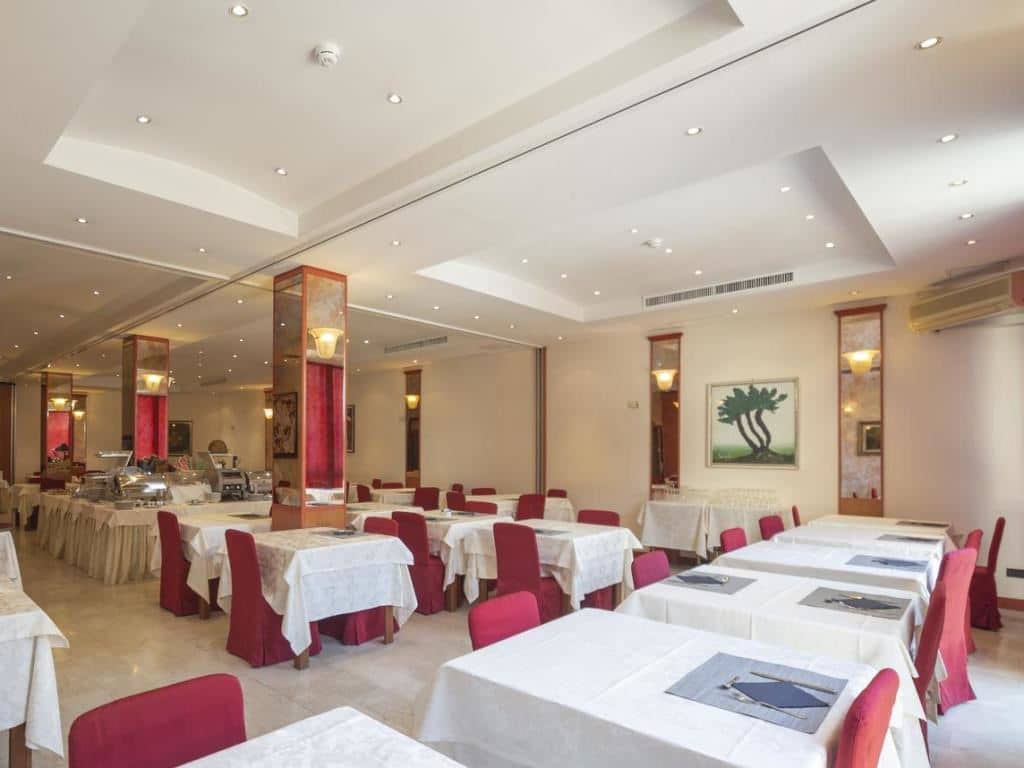 restaurants-restaurant