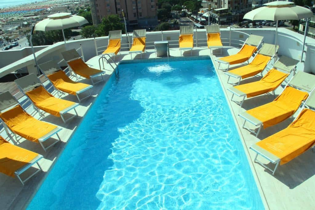 pools-outdoor-pool
