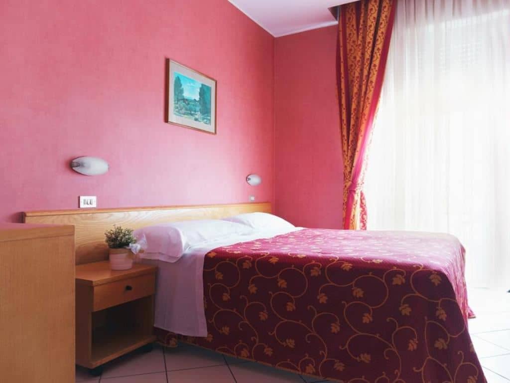 rooms-junior-room-with-balcony-with-family-plan-offer