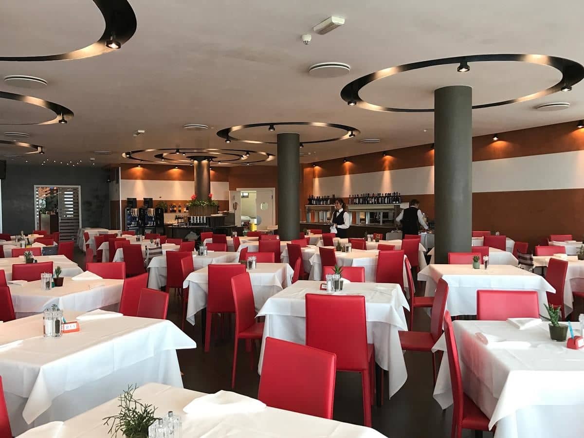restaurants-restaurant