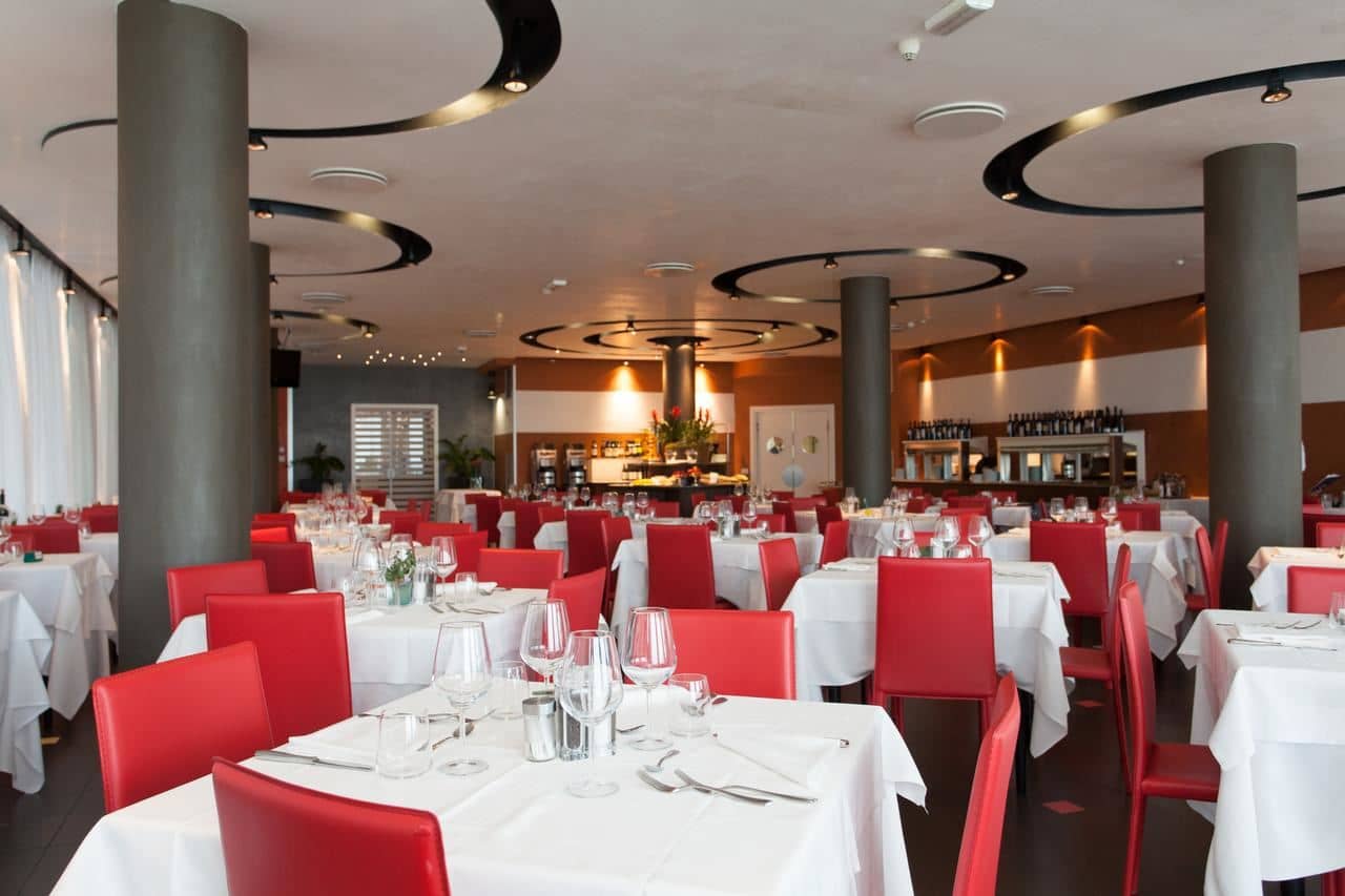 restaurants-restaurant