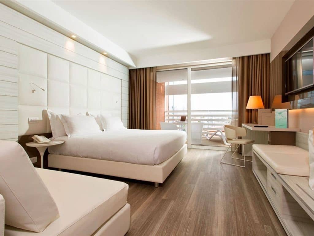 rooms-deluxe-room--2+1-ch-till-119-pax
