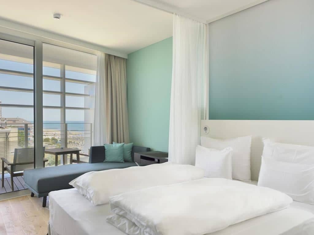 rooms-double-superior-side-sea-view