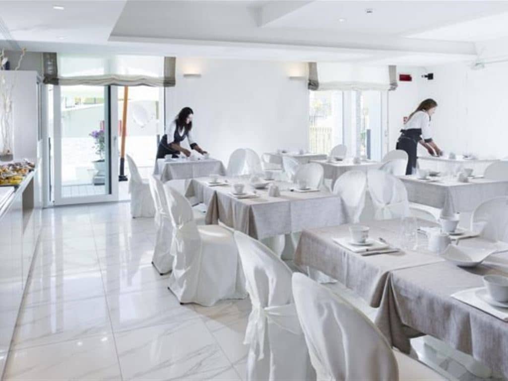 restaurants-breakfast-room