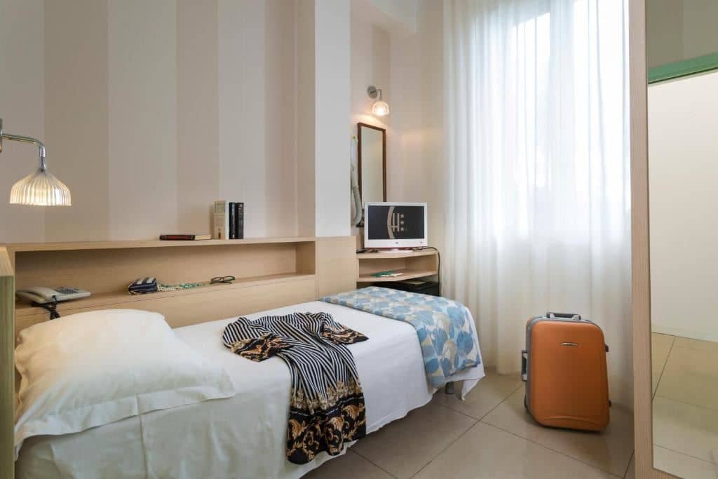 rooms-standard-single-room