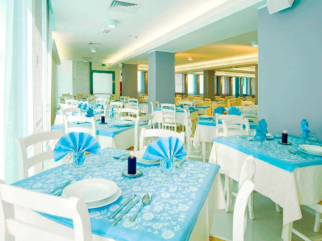 restaurants-restaurant