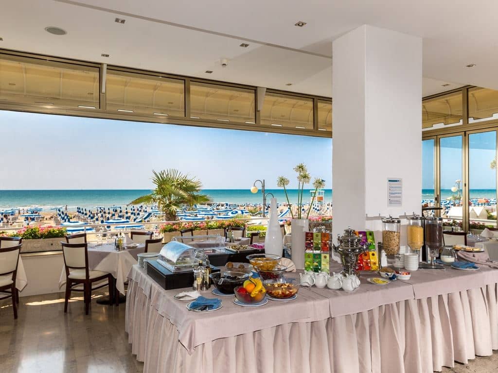restaurants-restaurant