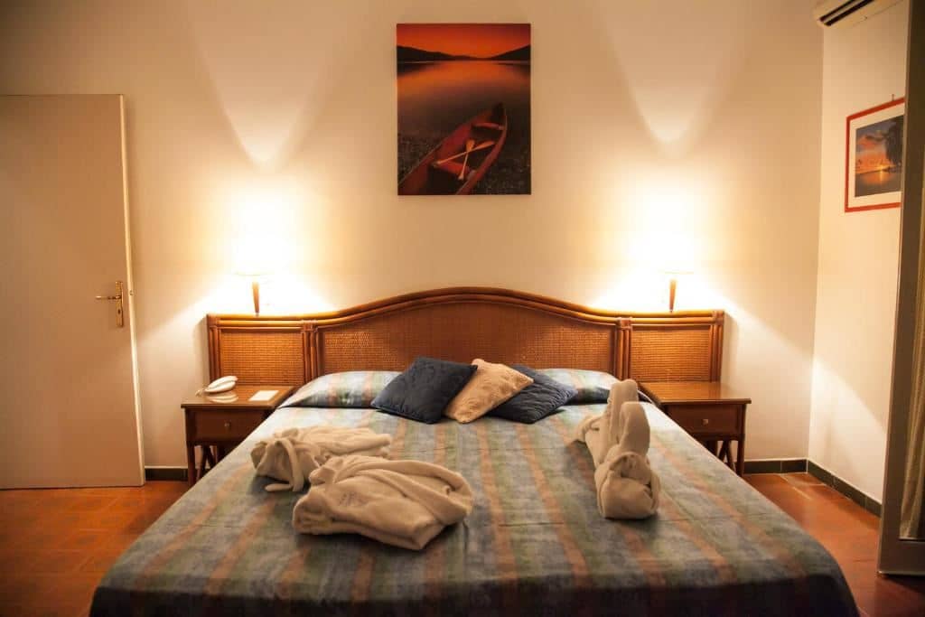 rooms-balcony-room