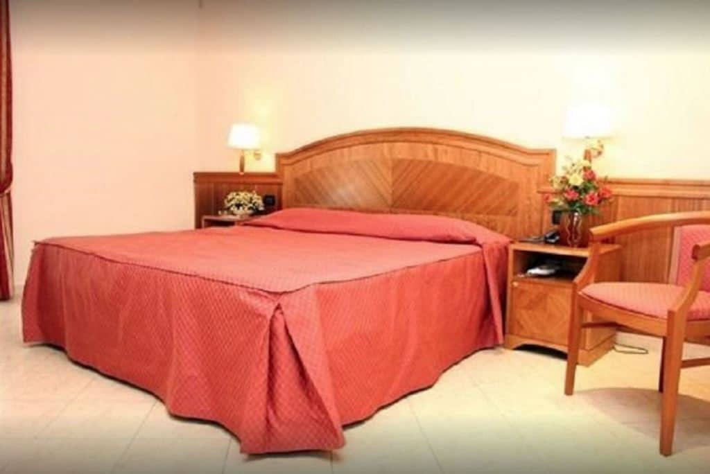 rooms-balcony-room
