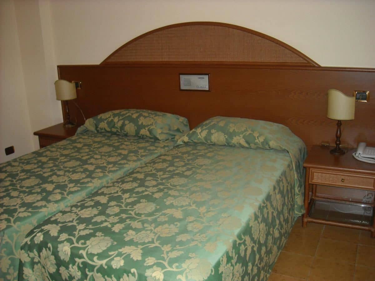rooms-promo-room