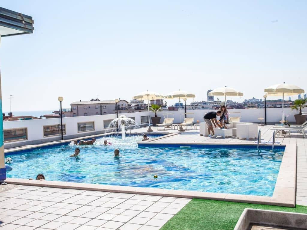 pools-outdoor-pool