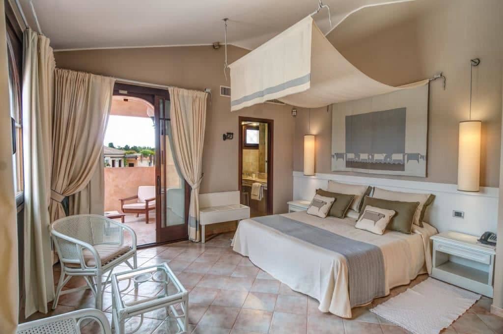 rooms-classic-standard-room-with-patio-or-terrace