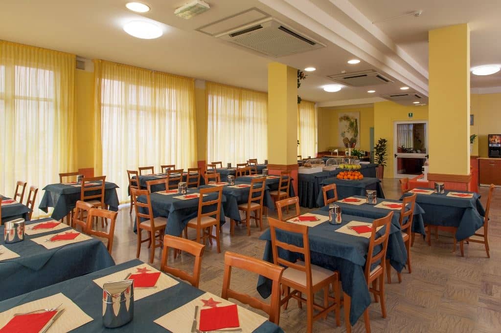 restaurants-breakfast-room