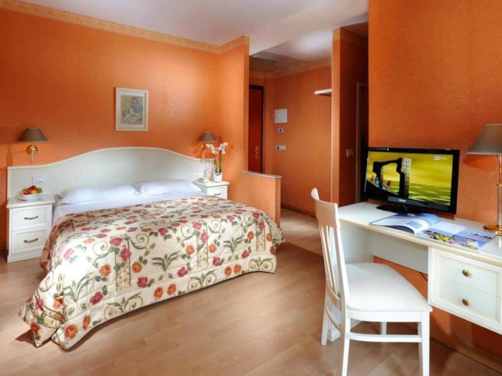 rooms-standard-room-balcony