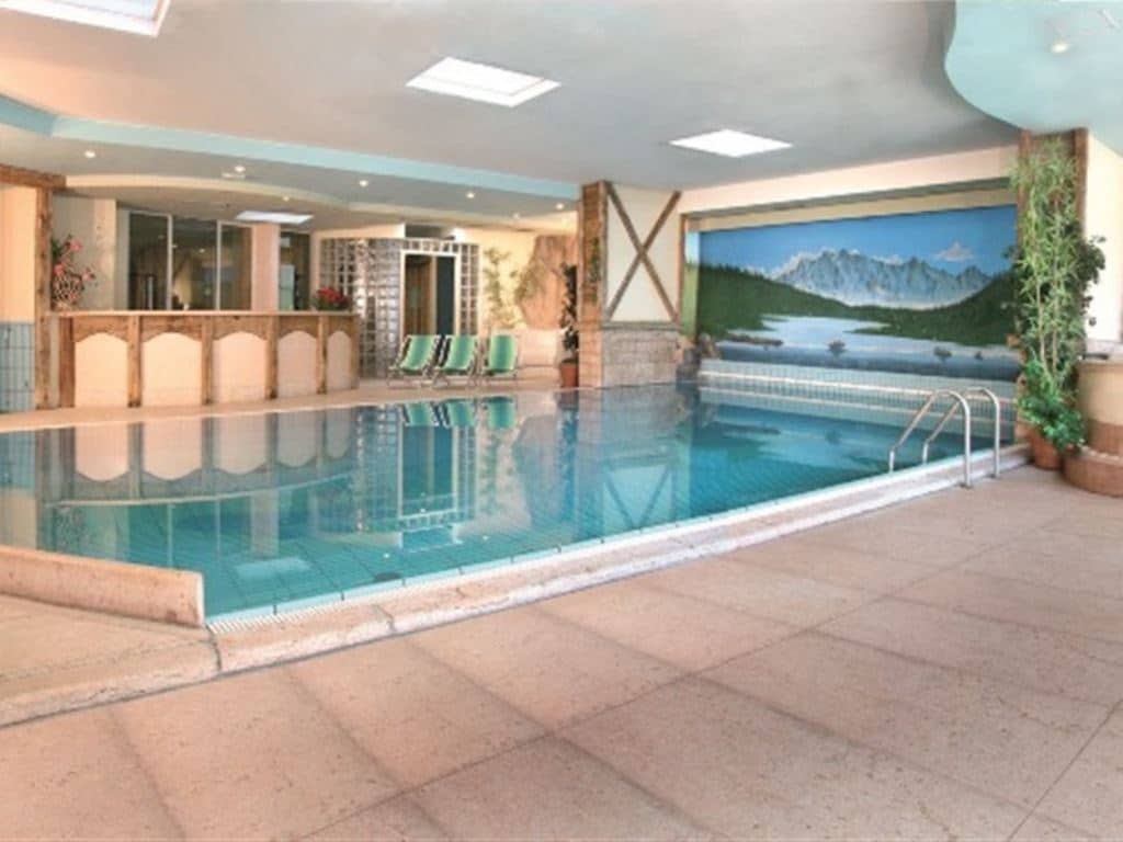 pools-indoor-pool