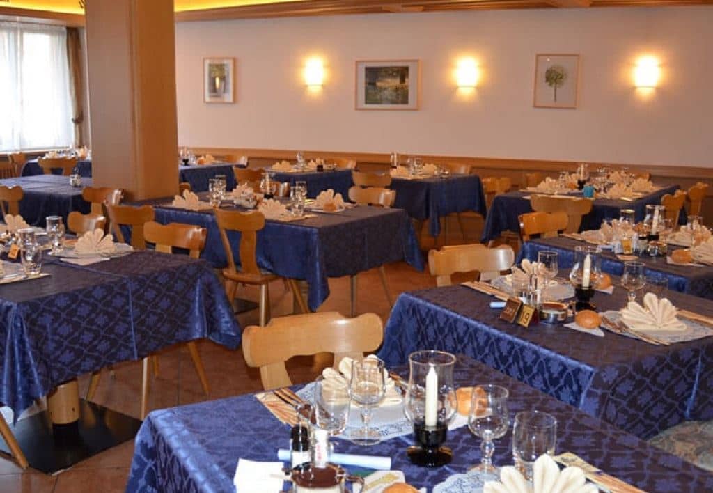 restaurants-hotel-ladina-restaurant