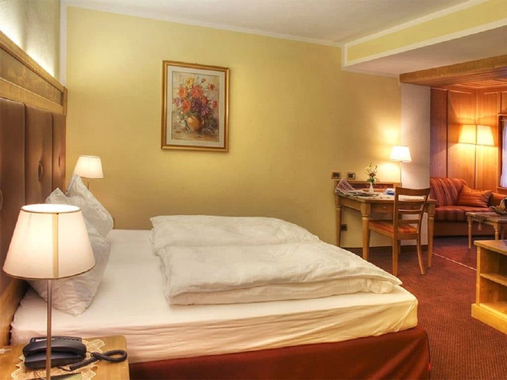 rooms-comfort-double-room-with-balcony-single-use