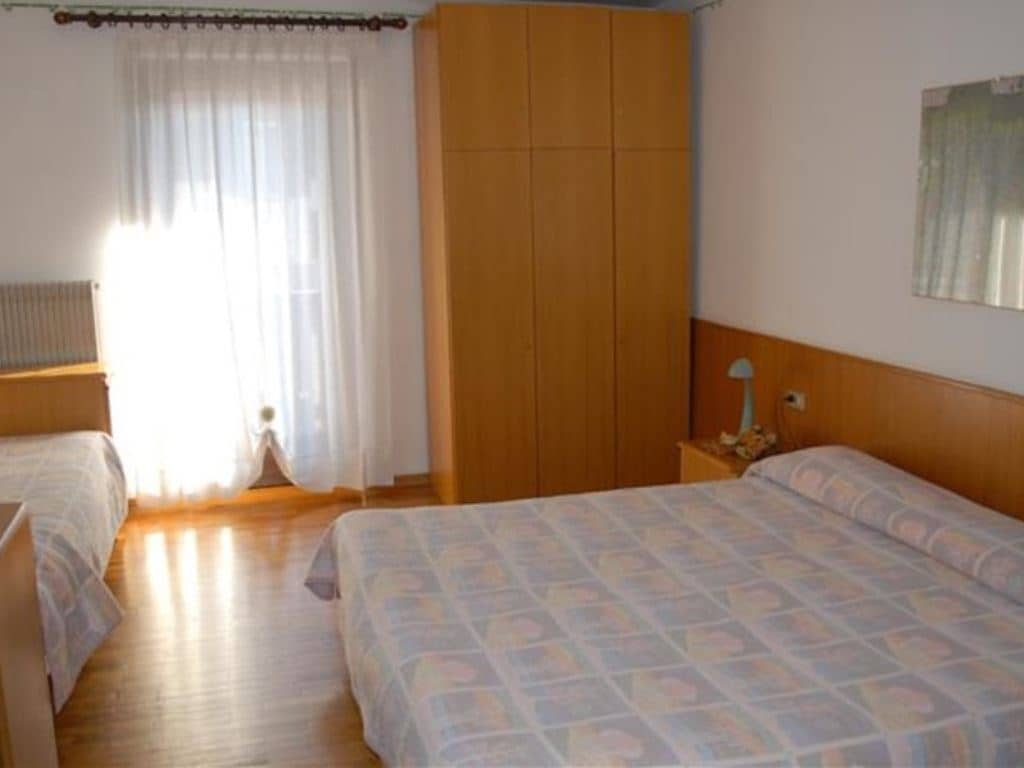 rooms-standard-room
