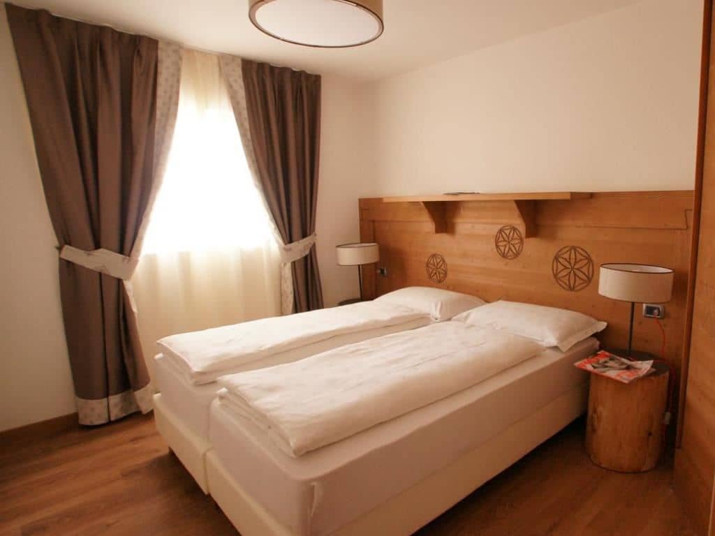 rooms-two-room-apartment