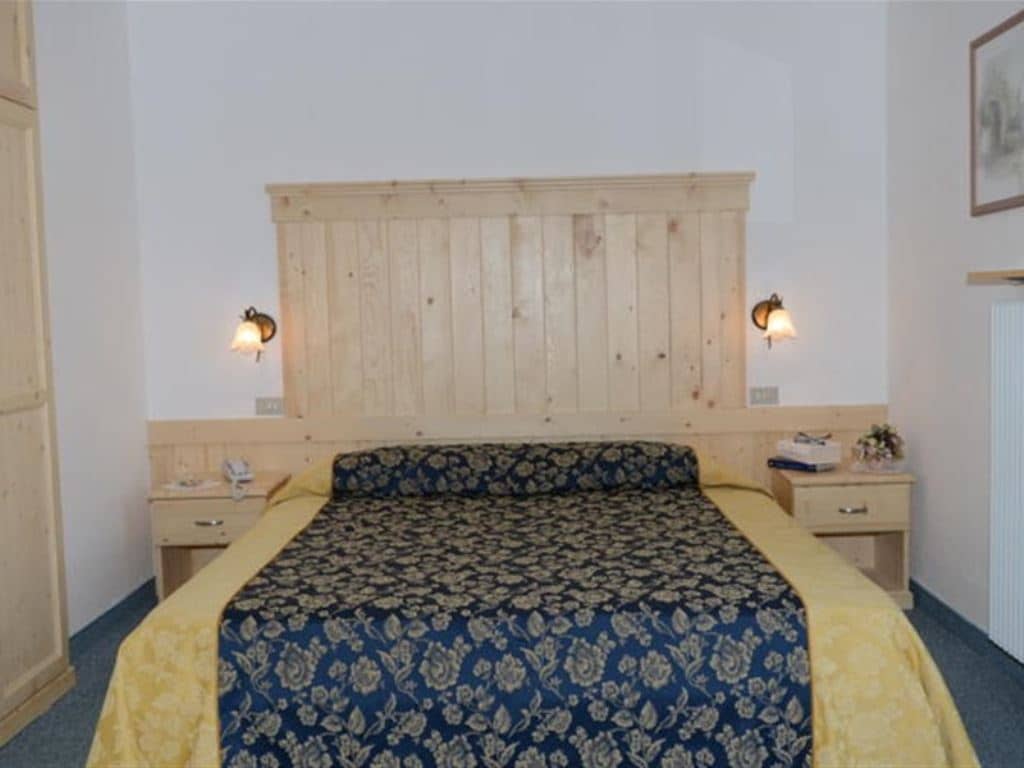 rooms-single-room