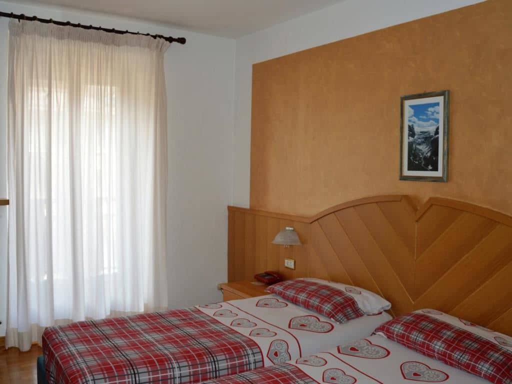 rooms-standard-double-room