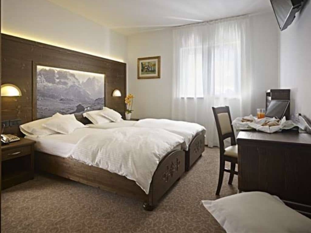 rooms-standard-room
