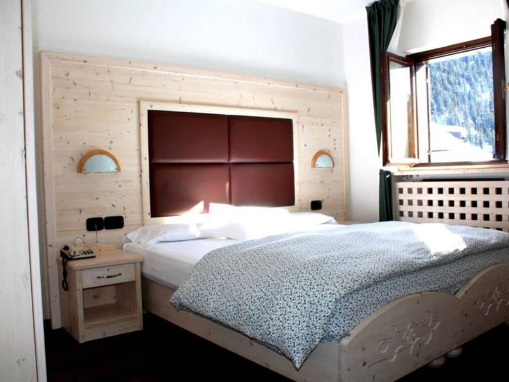 rooms-standard-room