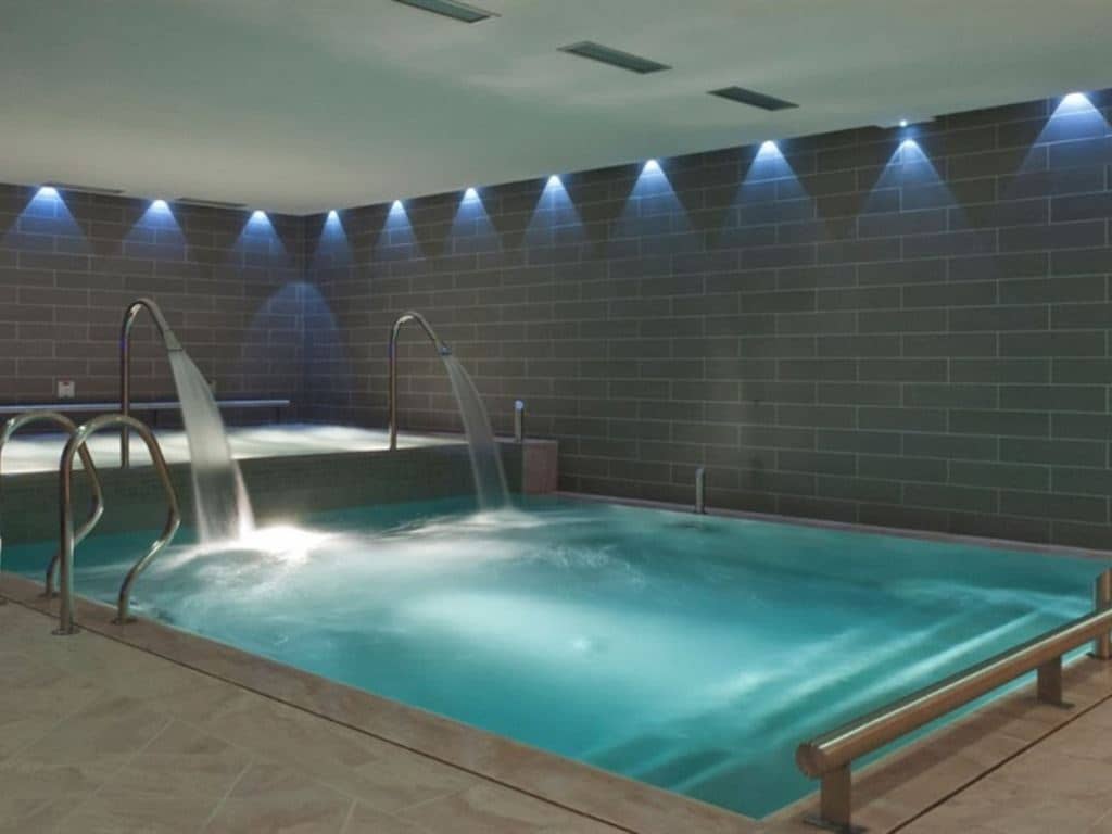 pools-indoor-pool