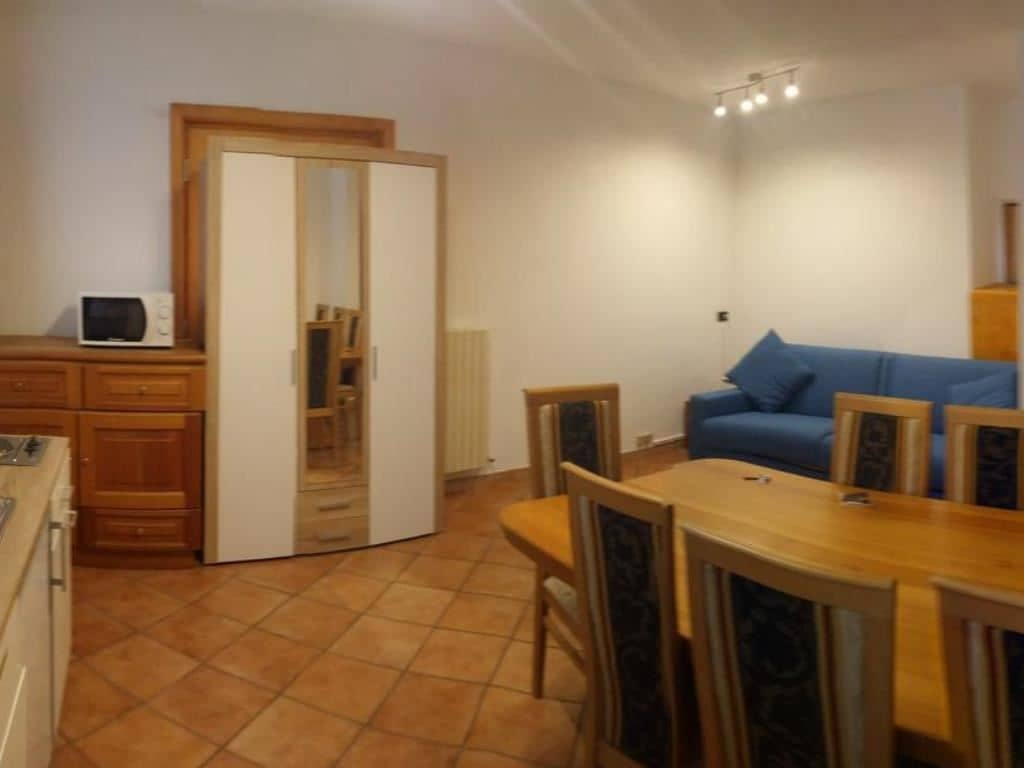 rooms-three-rooms-apartment